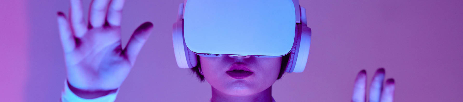 AI+- Header