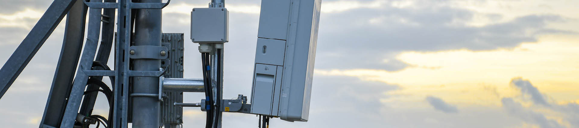What is Small Cell Technology- Header